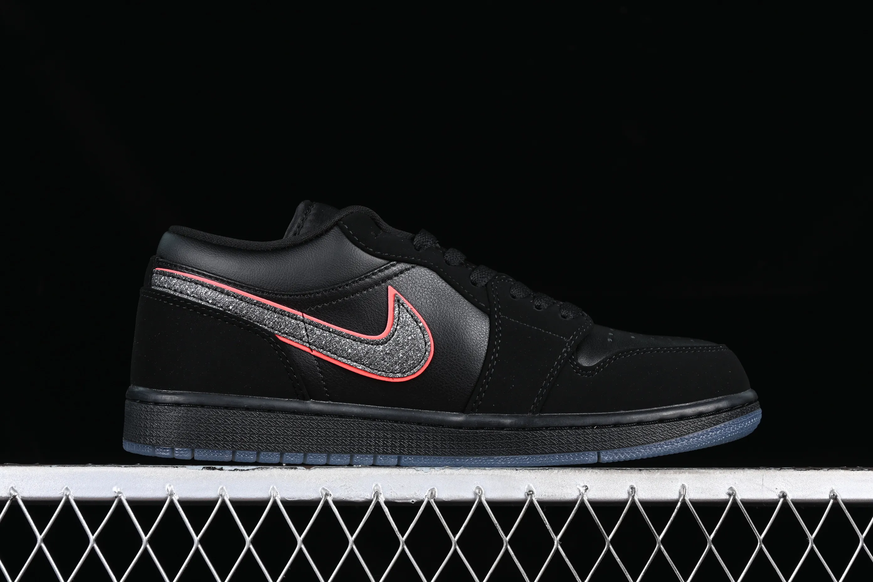 All categories Air Jordan Jordan series basketball shoes Air Jordan 1 Low Z version Air Jordan 1 Low "Red Orbit" AJ1 Joe 1 track black and red low-top cultural casual sneakers CK3022-006
